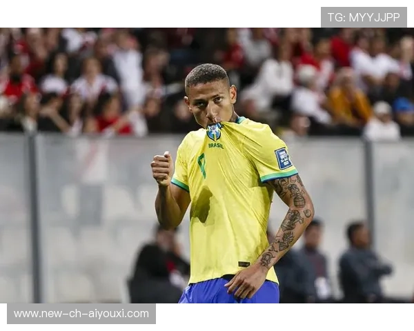 内马尔内切分球制造直面机会，巴西前场组合持续升温